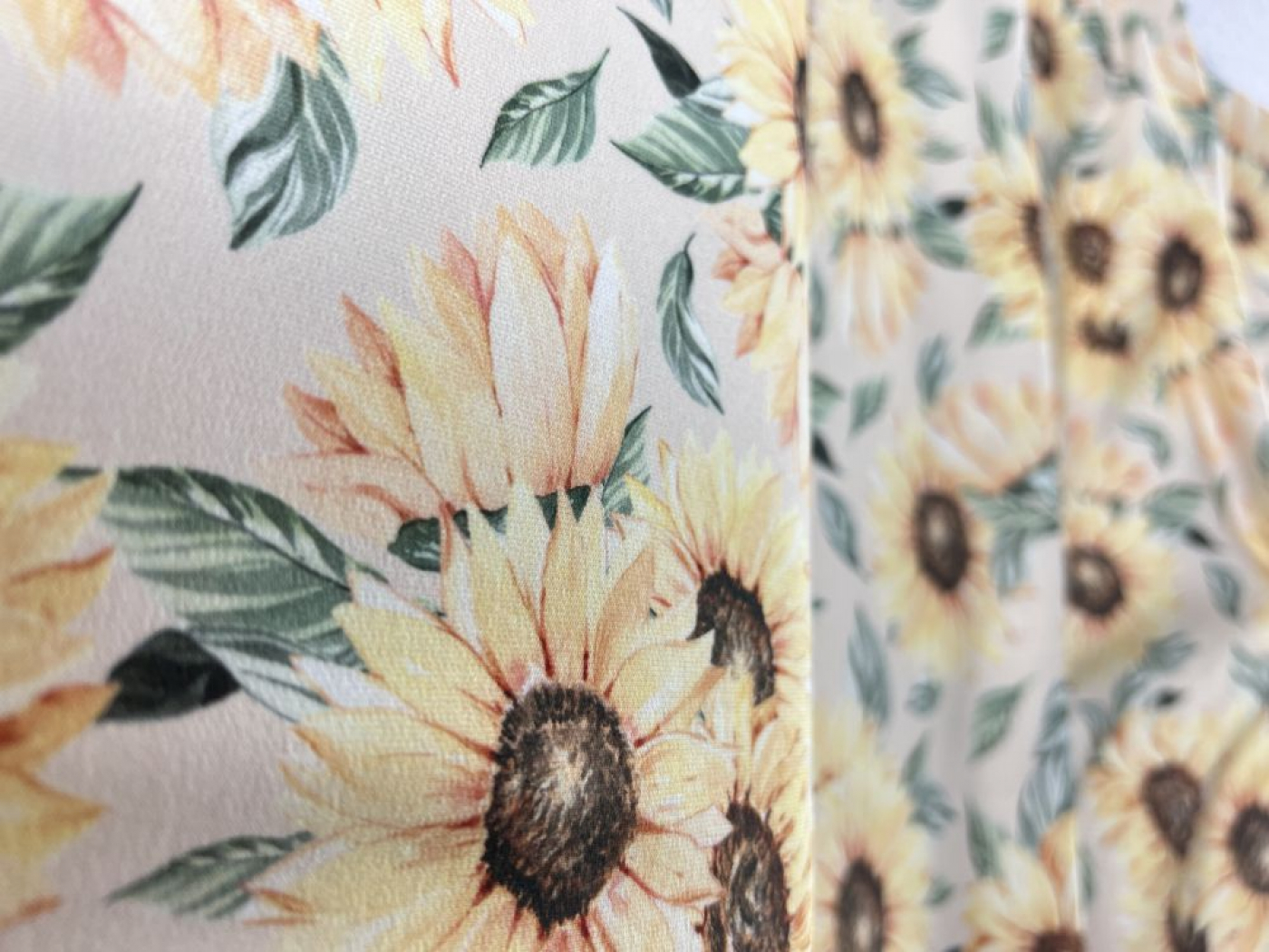 Sonnenblumen - French Terry - vanille